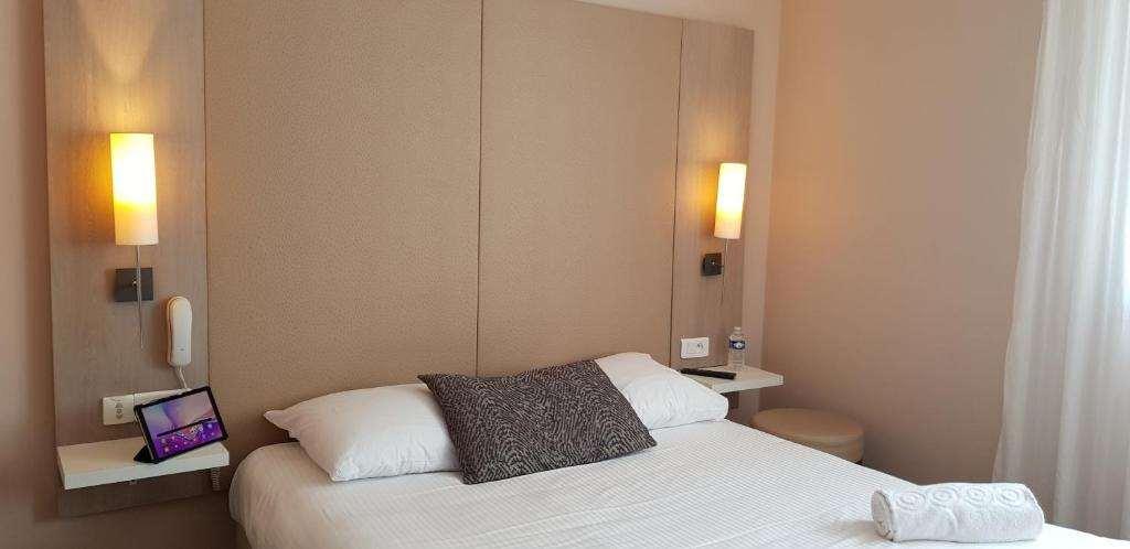 L'Hotel Bristol Caen Szoba fotó